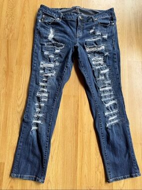 Torrid Premium size 18 Dark Blue Distressed boyfriend Jeans destroyed